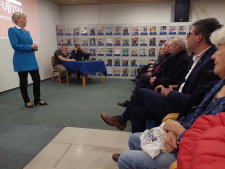 Pozdrav direktorice knjižnice Damijane Hrabar